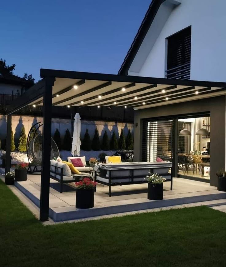 ساخت آلاچیق