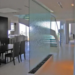 ابنما شیشه ای